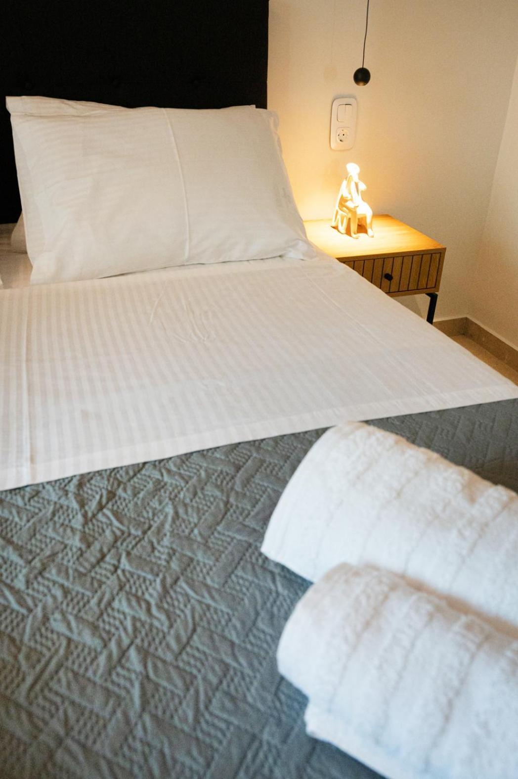 Semiramis Luxury Poros Town