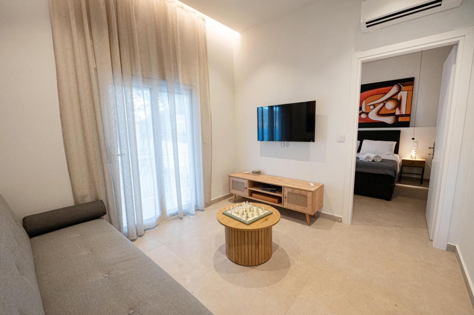 Semiramis Luxury