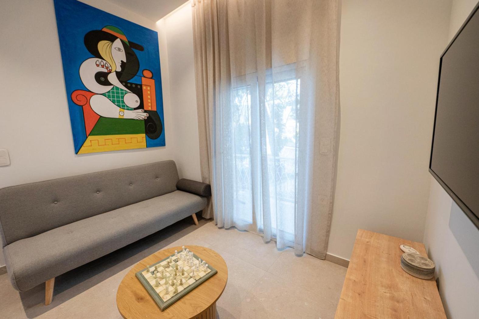 Semiramis Luxury Apartment *