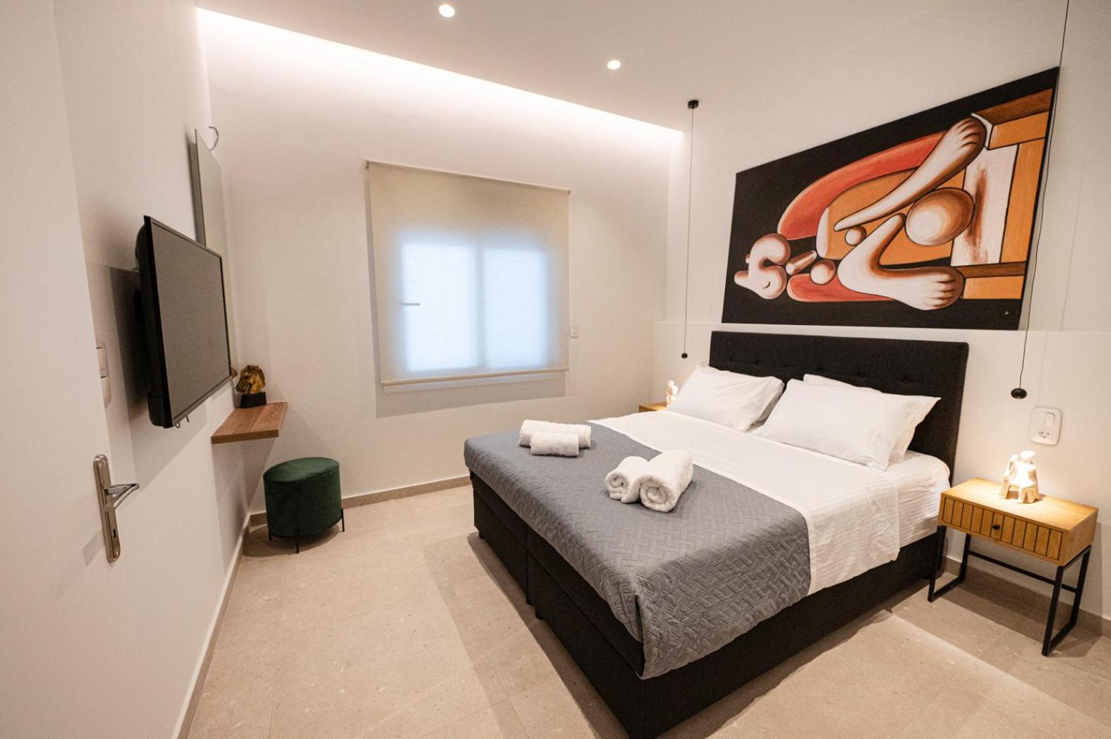 Semiramis Luxury Poros Town