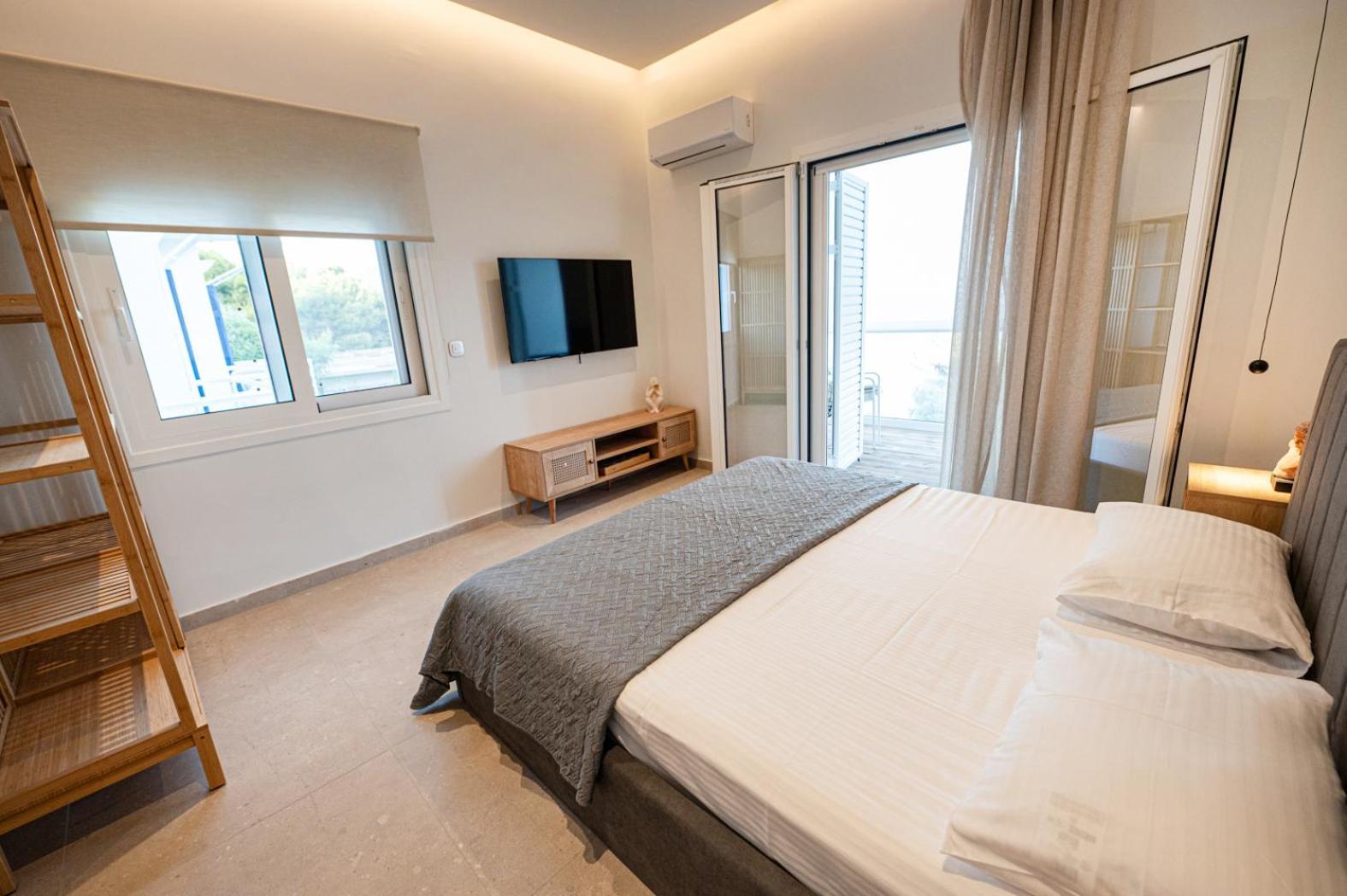 Semiramis Luxury