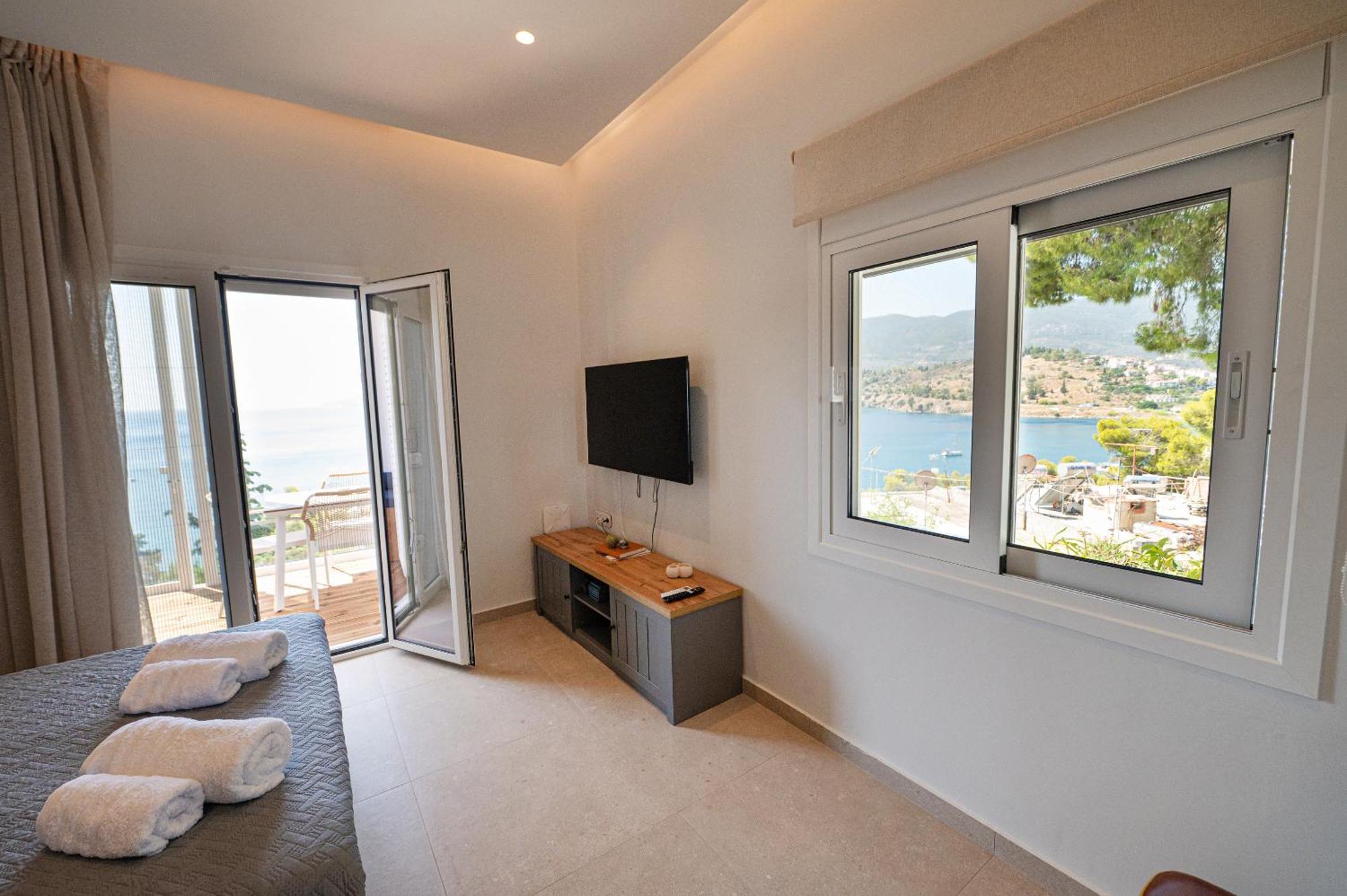 Semiramis Luxury *