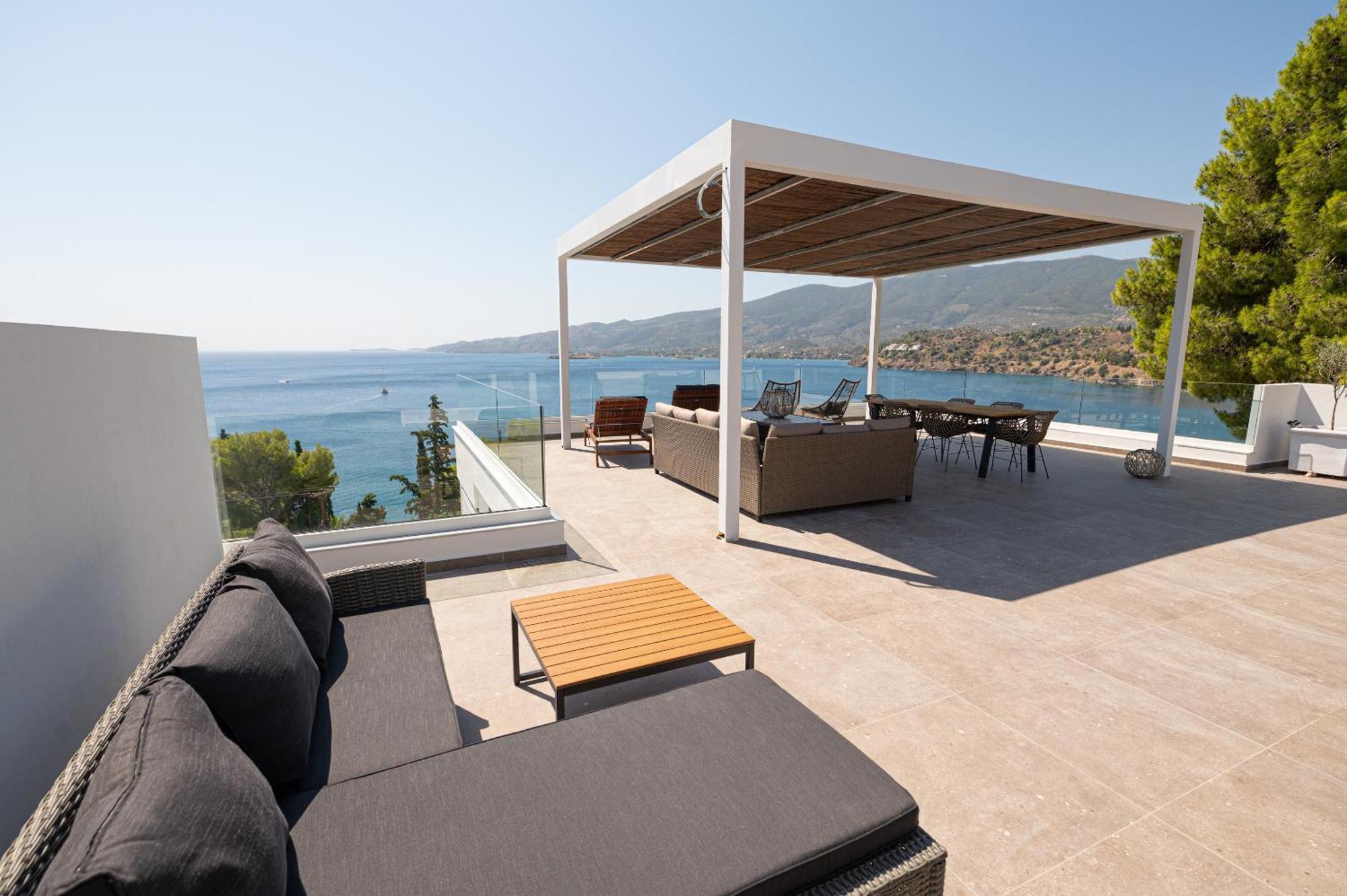 Apartment Semiramis Luxury Poros Town